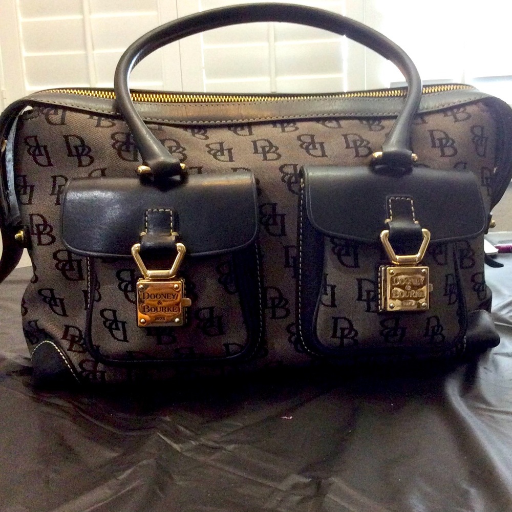 Authentic Dooney & Bourke Matching Purse and Wallet